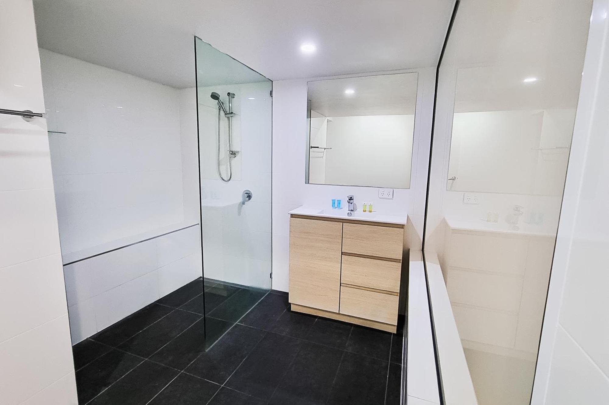 Tiki Hotel Apartments Surfers Paradise Голд-Кост Екстер'єр фото