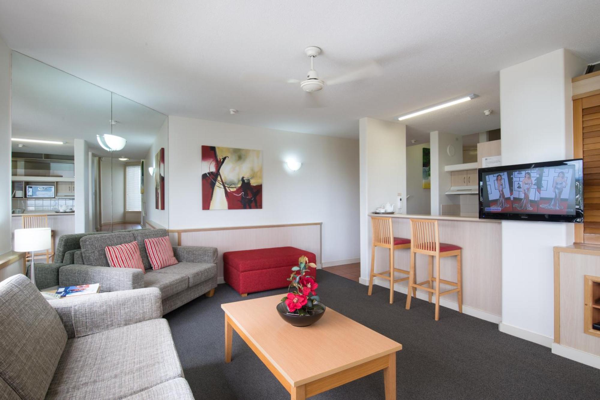 Tiki Hotel Apartments Surfers Paradise Голд-Кост Екстер'єр фото