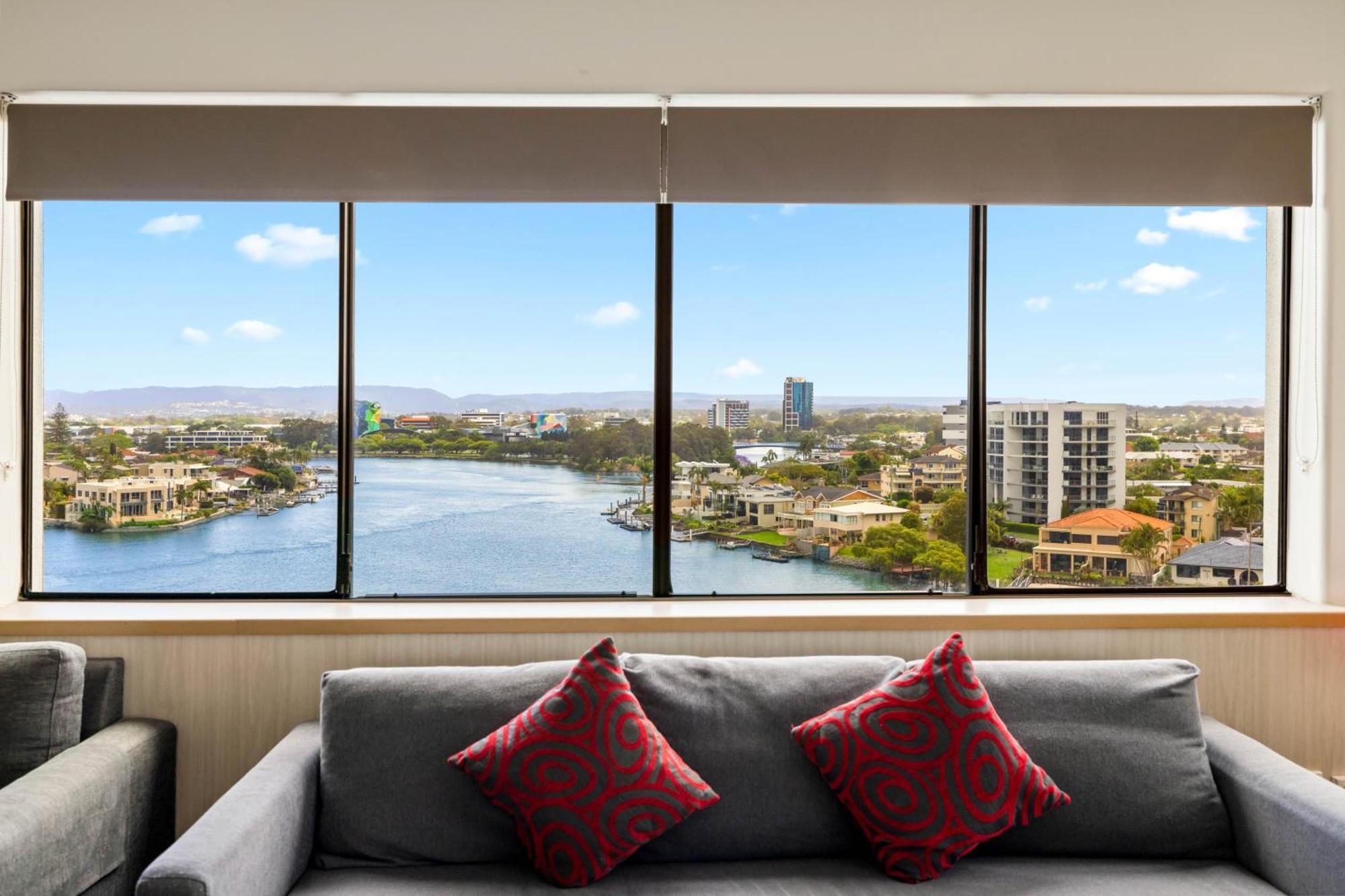 Tiki Hotel Apartments Surfers Paradise Голд-Кост Екстер'єр фото